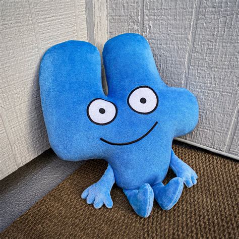 Bfb four plush - H. Ty Warner, the creator of the Beanie Baby and founder of Ty, Inc., became a billionaire in the 1990s due to the public’s sheer fascination with his lineup of plush toys. The “Original Nine” Beanie Babies hit store shelves throughout Chic...